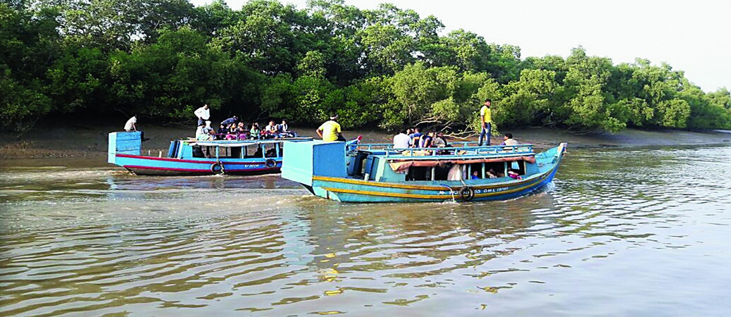 bhitarkanika-boat-ride